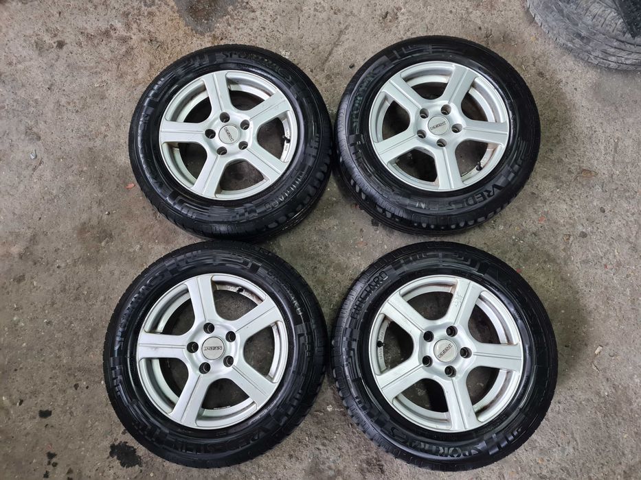 Летни гуми 195 65 15 с лети джанти 5х112