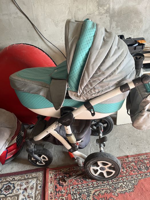 Отдам коляску бесплатно