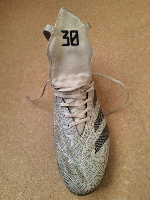 Бутсы Адидас предатор 44