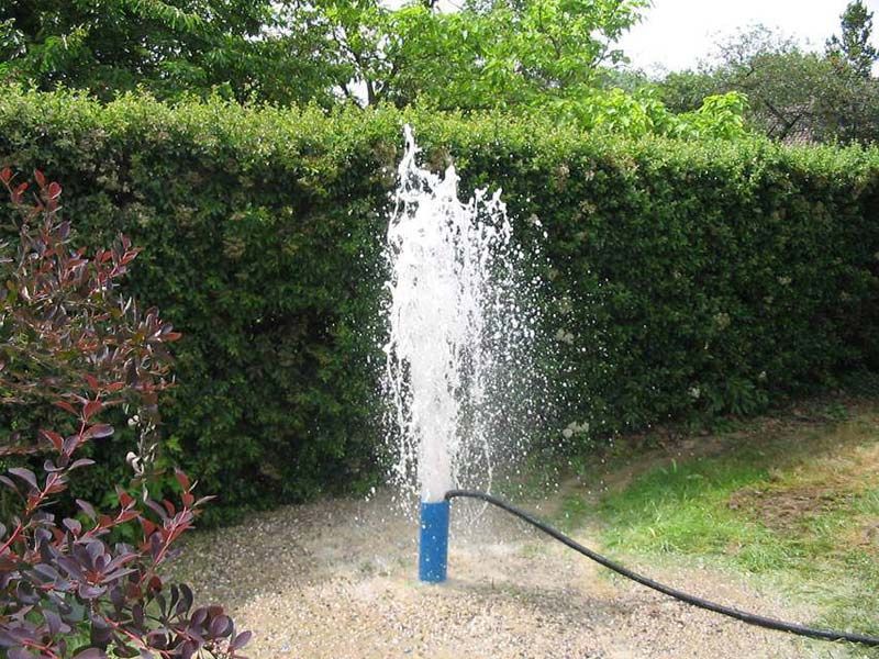 Ер остидан сув чикариб бериш хизмати (Скважина )