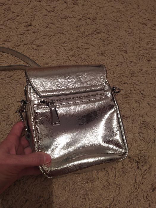 Продам сумочку из натуральной кожи