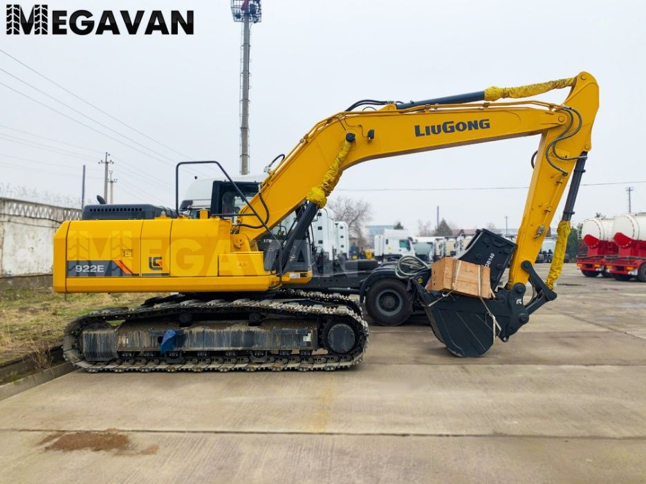 Новый экскаватор гусеничный LiuGong 922E