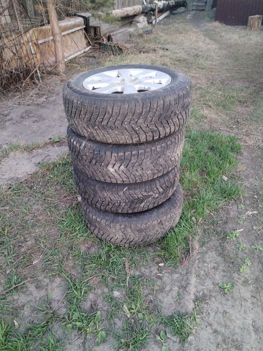 Продам диски литые.