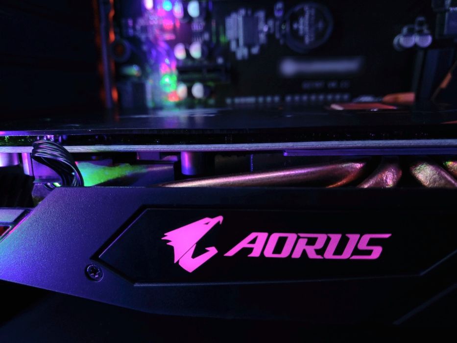 Продам 2 видеокарты RX 580 8GB AORUS RGB