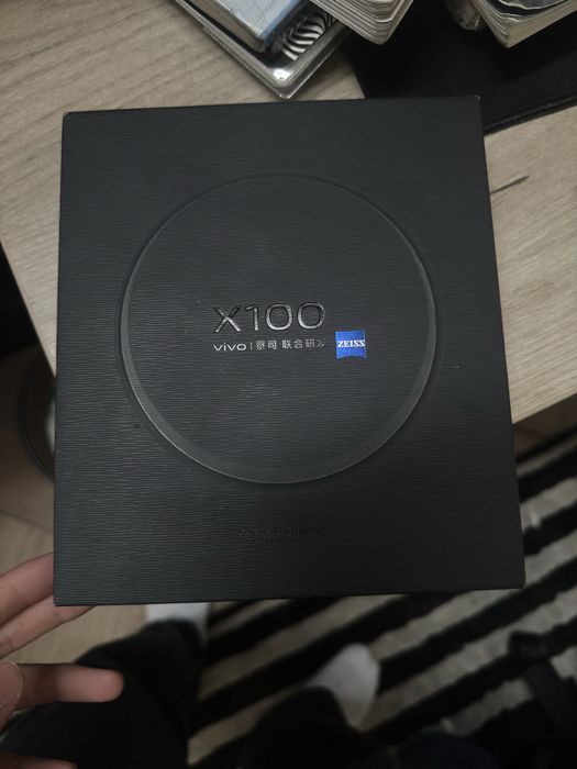 Vivo x100 on origin 256gb