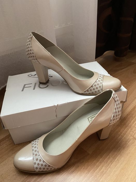 Pantofi office crem