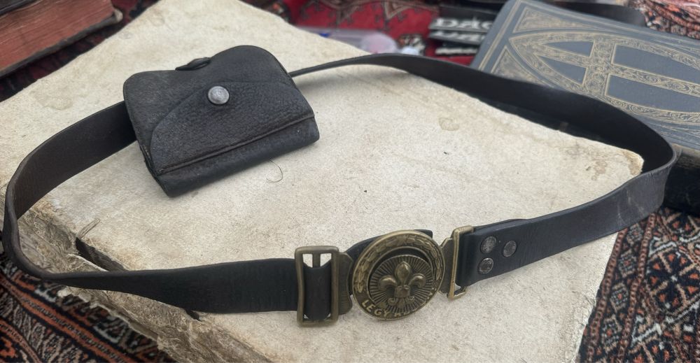 Centura veche cu catarama ANJOU