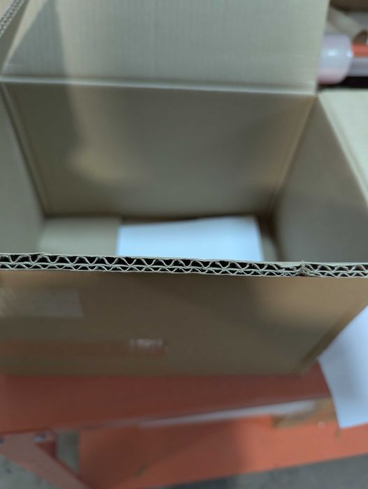 Картонные коробки чистые б/у СРОЧНО!!!