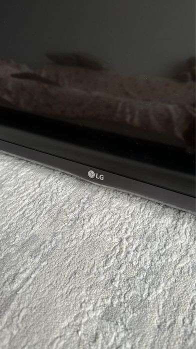Продам телевизор LG
