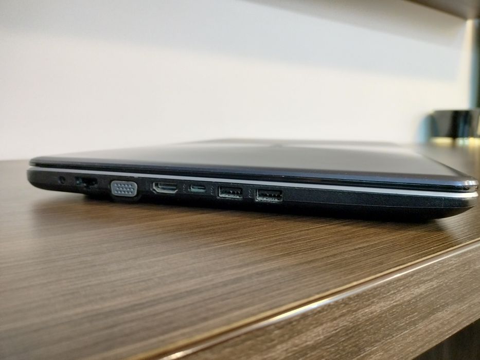 Laptop Asus Intel i5 8250u ssd 256 gb