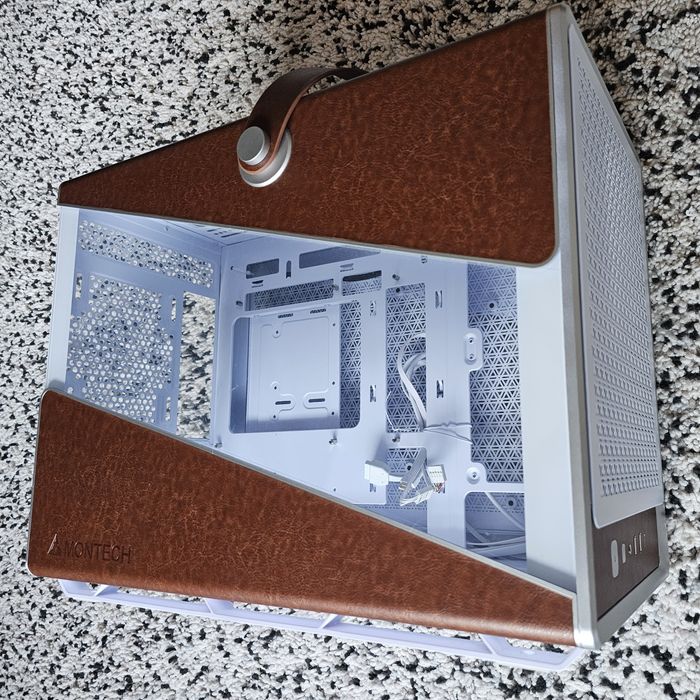 Montech Heritage White Компютърна кутия бяла mATX