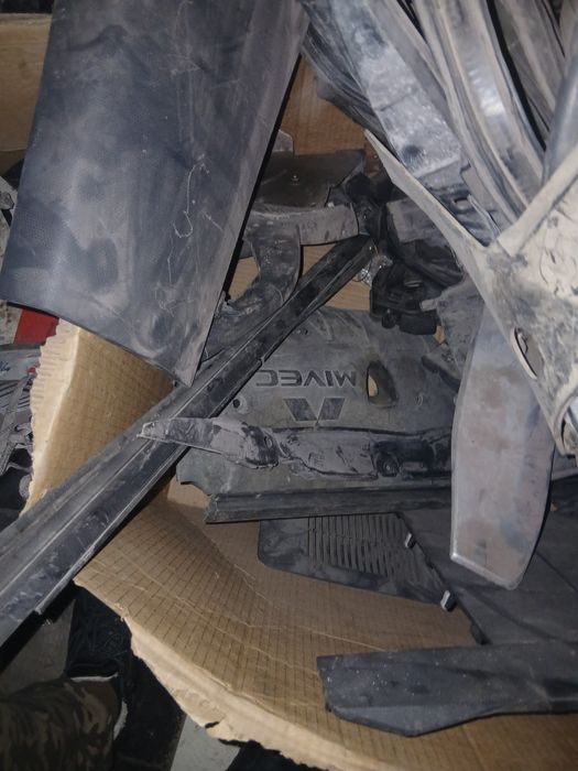 Mitsubishi outlander 2007год