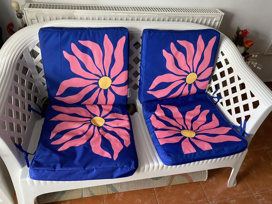 Banca alba hol, gradina