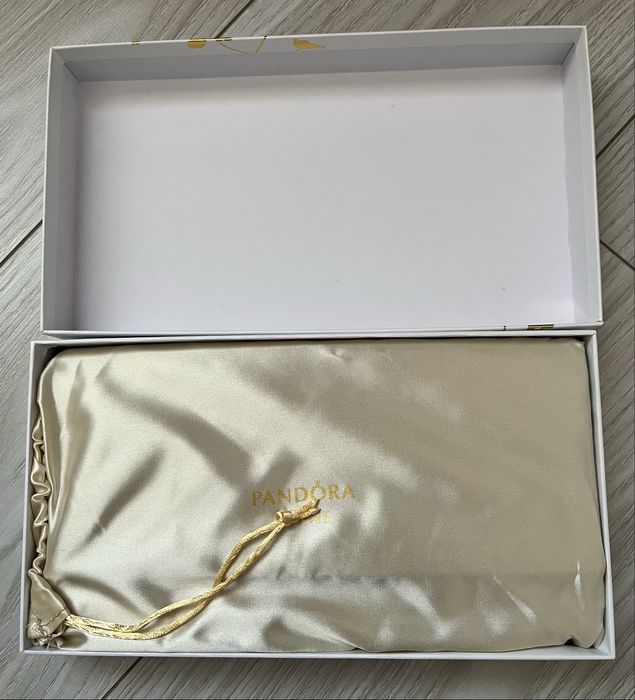 Продам клатч Pandora, новый