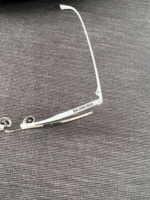 Слънчеви очила BALENCIAGA