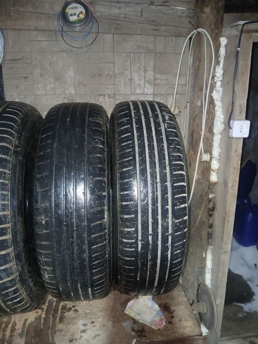 Продам шины на кобьльт комплект