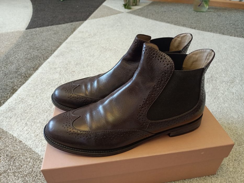 Продаю кожаные ботинки