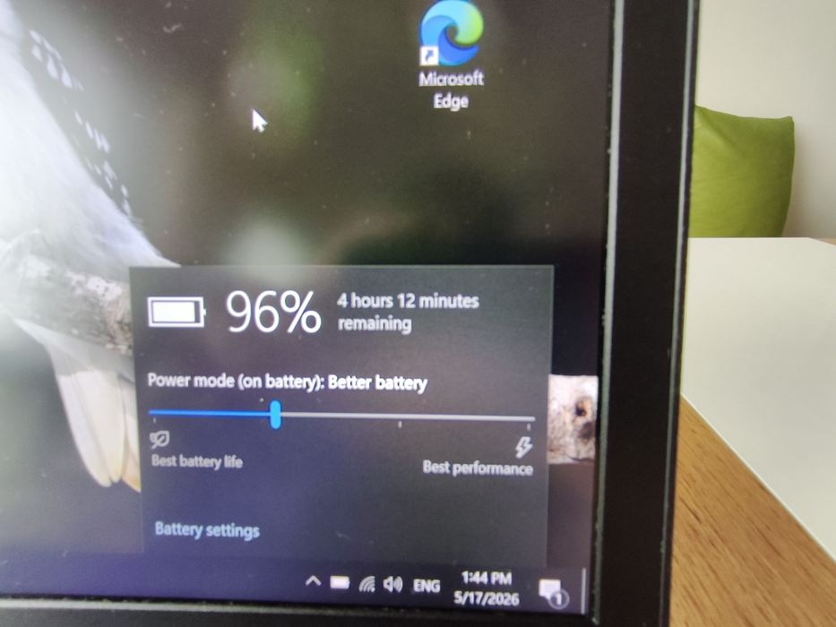 Метален лаптоп Dell Inspiron 13 5000 - i3-7130U, 8GB RAM, 256 SSD