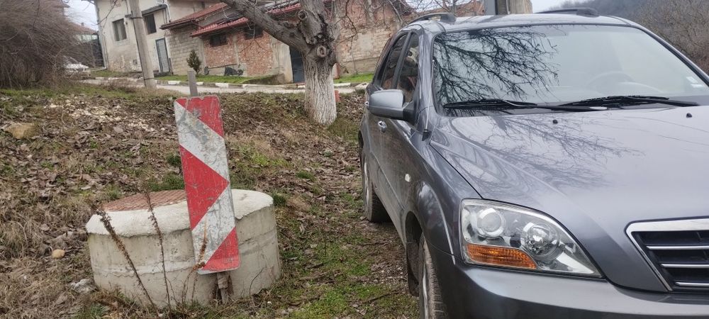 Киа Соренто 2.5   170коня цяла за части