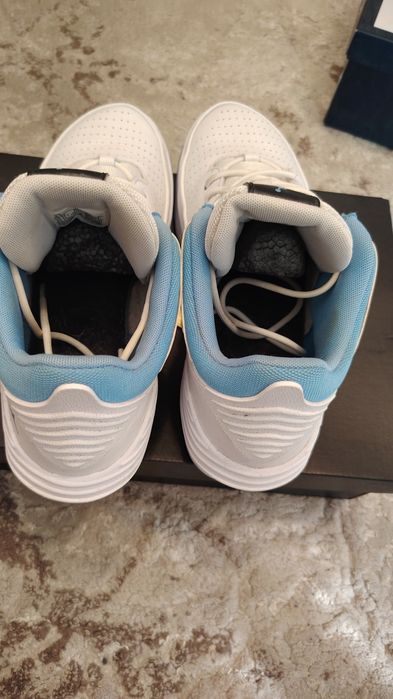 Jordan Max Aura 5 originali. Piele naturala. Nr 43. Impecabili