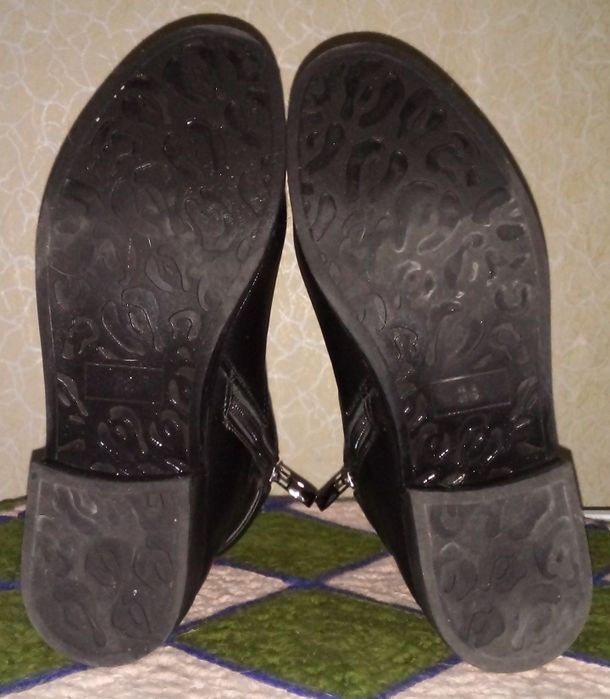 Полусапожки женские.