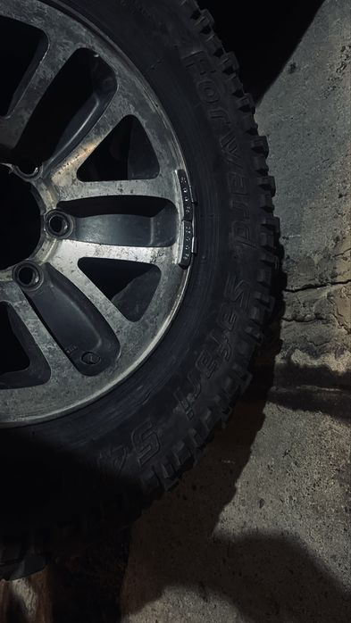 Резина 235/75/15