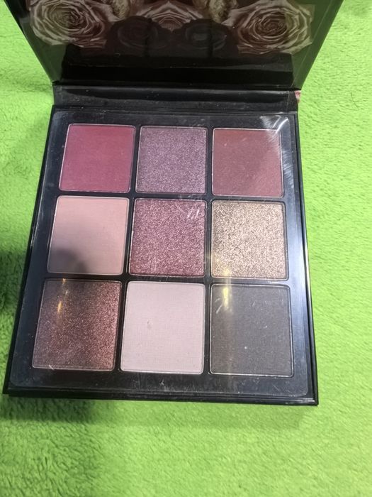 Тени для век профессиональные