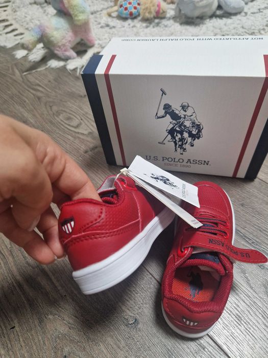 Кецове Polo в червено