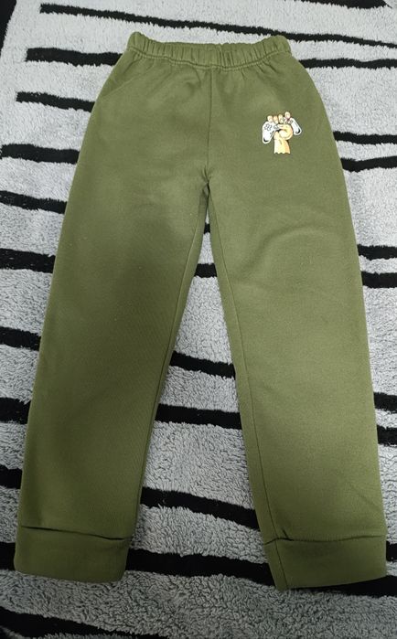 Спортивный костюм на 6-7 лет