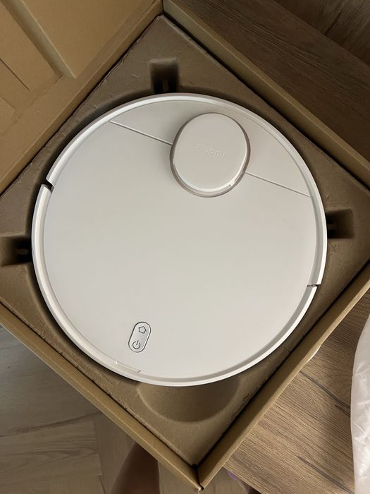 Robot aspitator Xiaomi S10