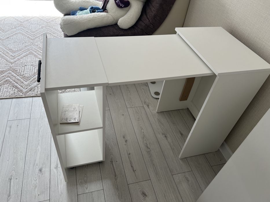 Стол складной с полочками