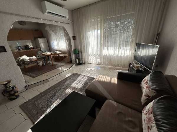 Продава се Тристаен апартамент в Пловдив, Тракия - 90 кв.м за 791 €/кв.м - Снимка #3