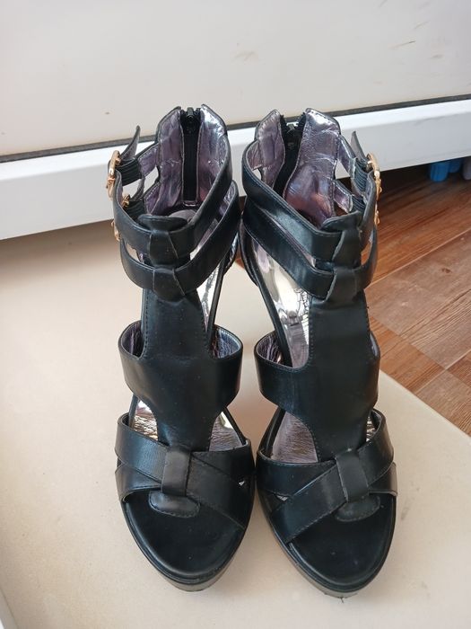 Продам туфли 37 размера