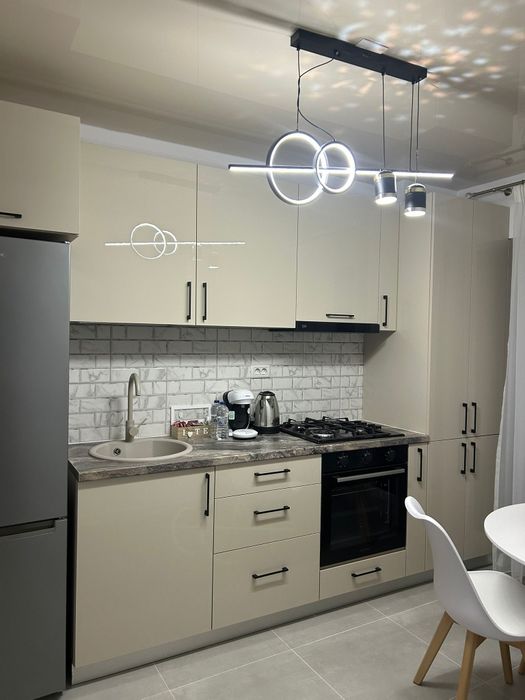 Regim hotelier Adamant Towers