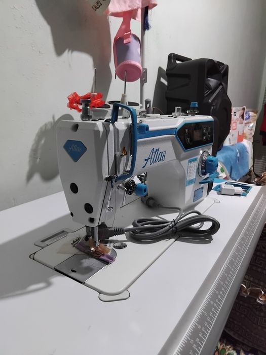 Продам  швейная  машину  новая  отлично работает
