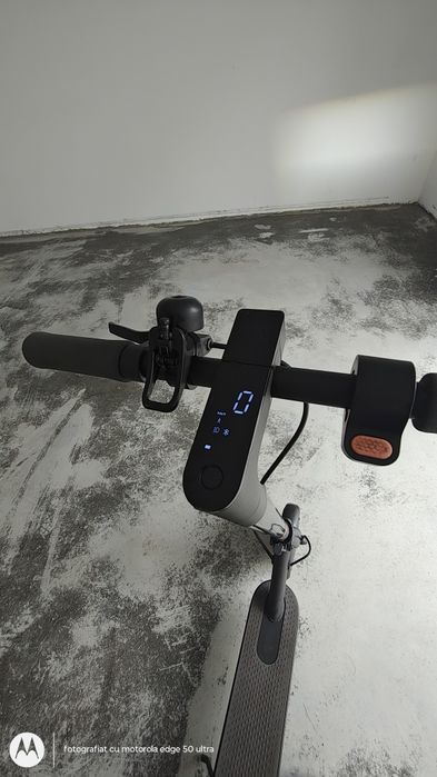 Trotineta electrica XIAOMI MI ESSENTIAL, 8.5 inch