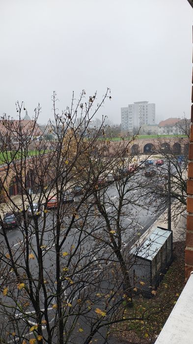 Apartament cental bastion medicina centru 2 camere