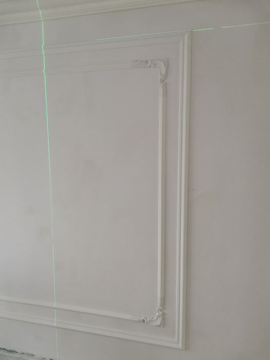 Baghete decorative, plinta parchet duropolimer tăiată la 45 grade