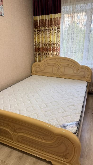 Продается срочно спальный гарнитур