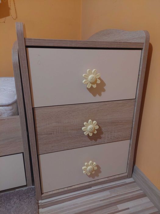 Детско легло + скрин,матрак