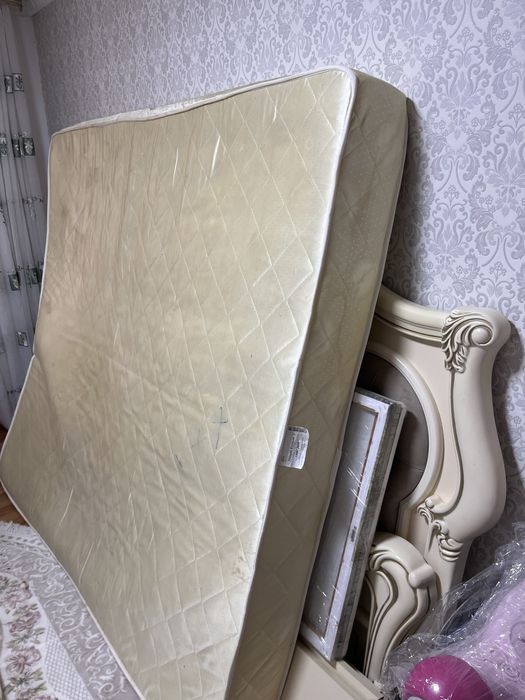 Продам кровать Кассандра с матрасом