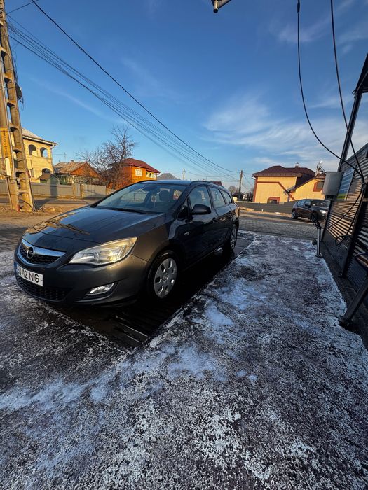 Vând Opel Astea H an fabricație 2011,motor 1.7CDTI diesel,110cp.