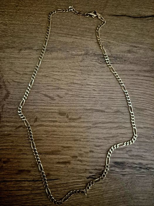 Vând lanțișor din aur