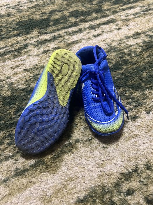 Продам сороконожки 28