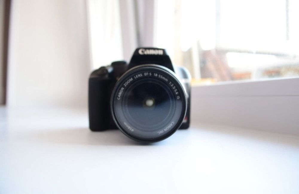 Фотоаппарат Canon EOS 1000D