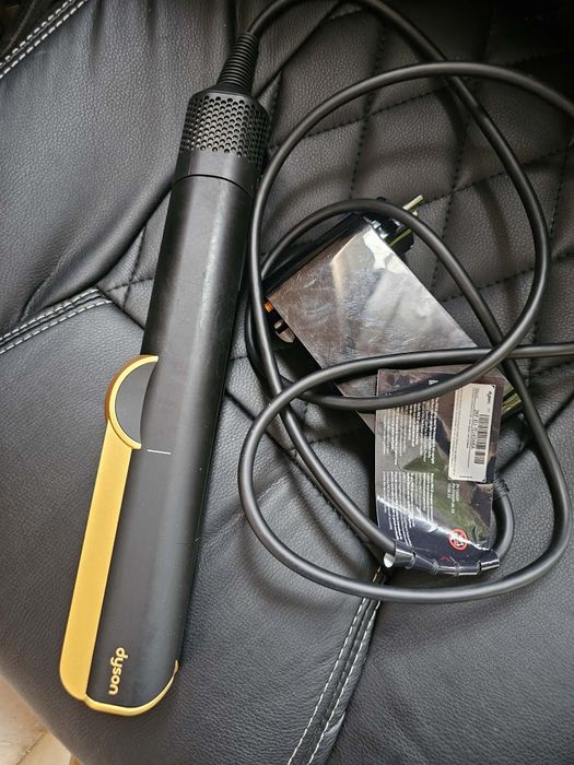 Преса-сешоар Dyson