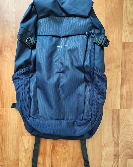 Rucsac Quechua (20 litri)