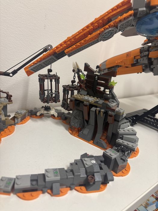Vand lego ninjago format din 2 seturi