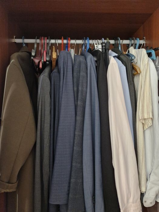 Шкаф угловой в спальню