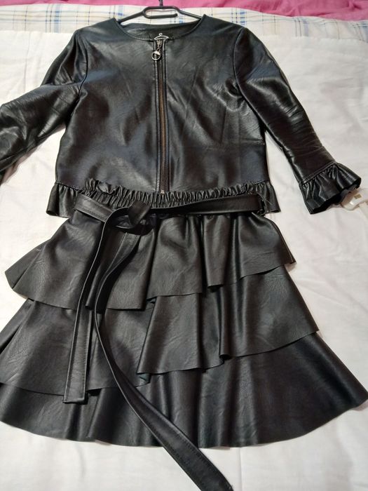 Costum imitație de piele de calitate,negru